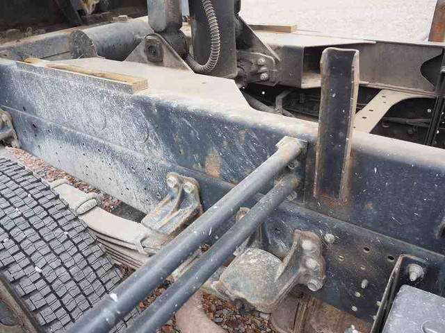 いすゞフォワードダンプ中型（4t）[写真17]