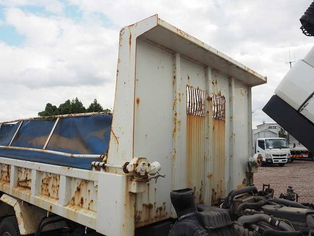 いすゞフォワードダンプ中型（4t）[写真24]