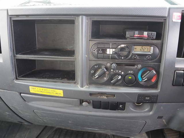 いすゞフォワードダンプ中型（4t）[写真32]