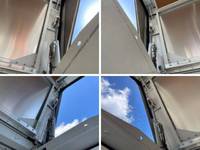 三菱ふそうキャンターアルミウイング小型（2t・3t）[写真17]