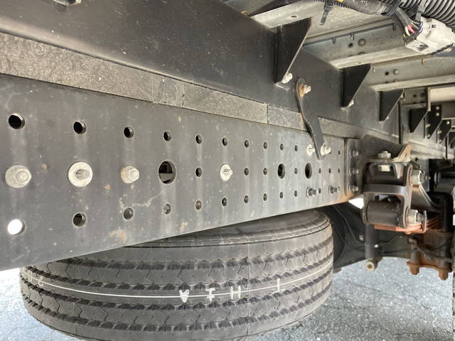 三菱ふそうキャンターアルミウイング小型（2t・3t）[写真24]