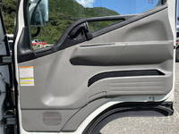 三菱ふそうキャンターアルミウイング小型（2t・3t）[写真29]