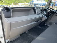 三菱ふそうキャンターアルミウイング小型（2t・3t）[写真32]