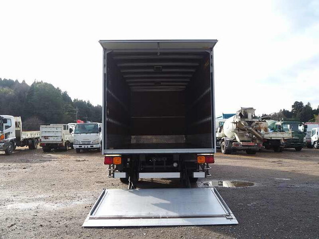 いすゞエルフアルミバン小型（2t・3t）[写真20]