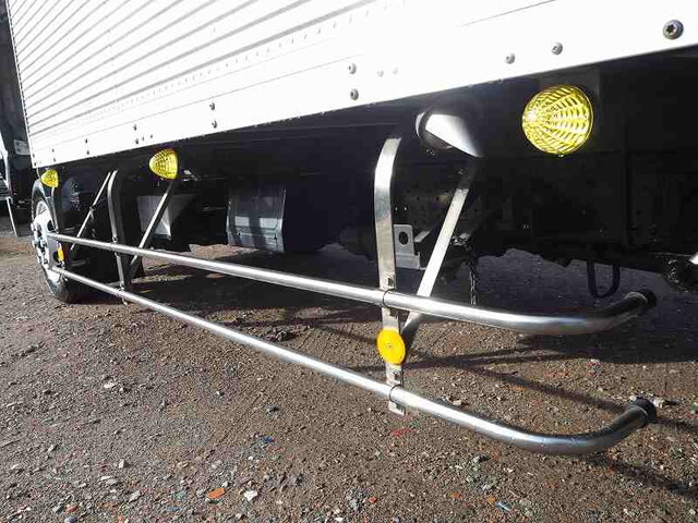 いすゞエルフアルミバン小型（2t・3t）[写真28]