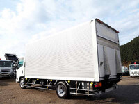 いすゞエルフアルミバン小型（2t・3t）[写真02]