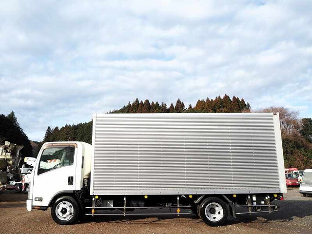 いすゞエルフアルミバン小型（2t・3t）[写真03]