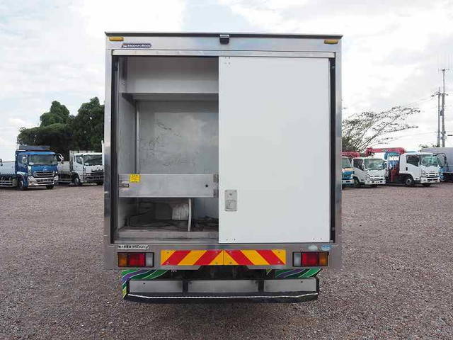 いすゞエルフパネルバン小型（2t・3t）[写真07]