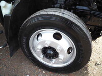 いすゞエルフアルミバン小型（2t・3t）[写真08]