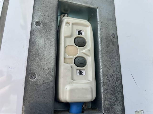 いすゞエルフ保冷バン小型（2t・3t）[写真18]