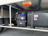 いすゞエルフ保冷バン小型（2t・3t）[写真20]