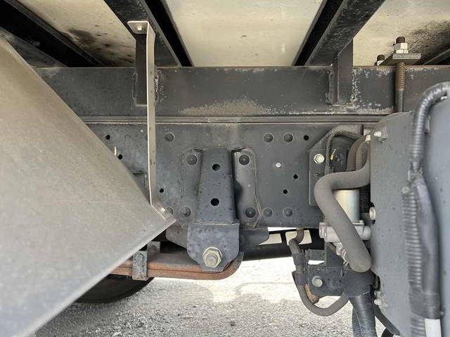 いすゞエルフ保冷バン小型（2t・3t）[写真20]