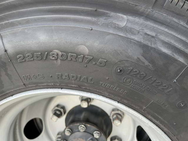 いすゞエルフ保冷バン小型（2t・3t）[写真25]