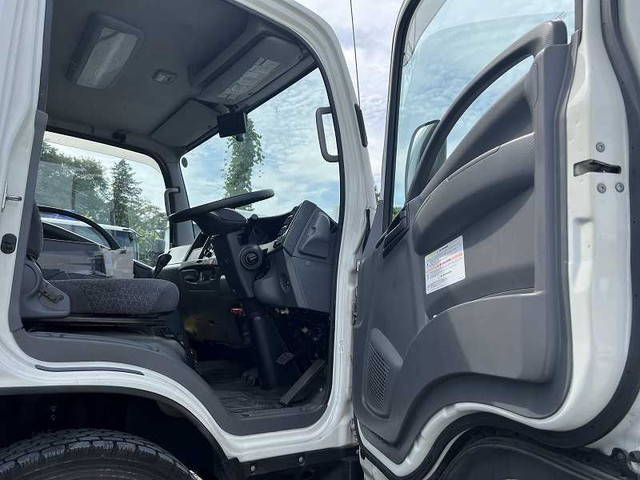 いすゞエルフ保冷バン小型（2t・3t）[写真35]