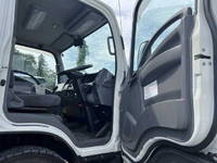 いすゞエルフ保冷バン小型（2t・3t）[写真36]