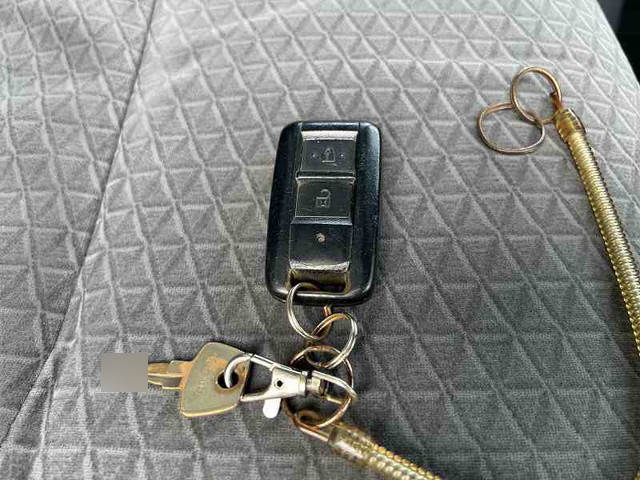 いすゞエルフ保冷バン小型（2t・3t）[写真40]