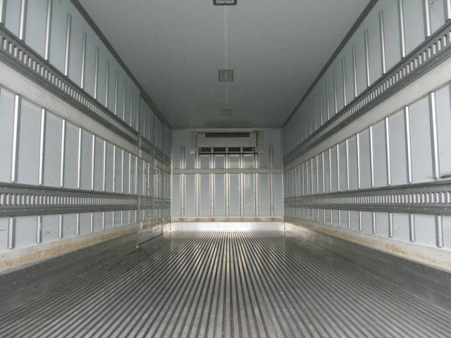 日野レンジャー冷凍車（冷蔵車）中型（4t）[写真11]