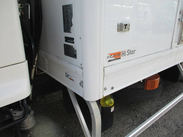 日野レンジャー冷凍車（冷蔵車）中型（4t）[写真15]