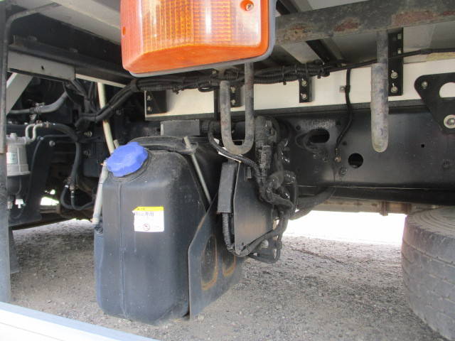 日野レンジャー冷凍車（冷蔵車）中型（4t）[写真16]