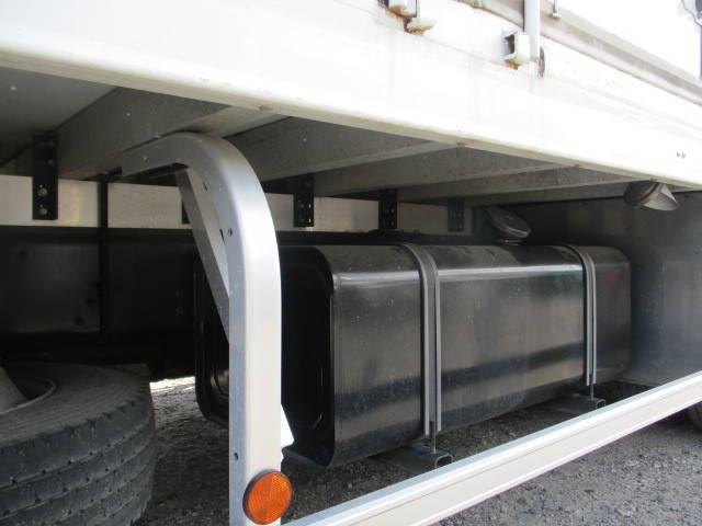 日野レンジャー冷凍車（冷蔵車）中型（4t）[写真17]