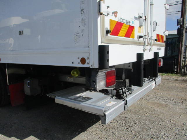 日野レンジャー冷凍車（冷蔵車）中型（4t）[写真20]