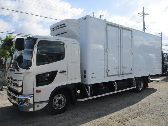 日野レンジャー冷凍車（冷蔵車）中型（4t）[写真03]