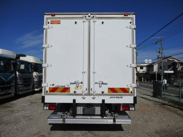 日野レンジャー冷凍車（冷蔵車）中型（4t）[写真06]