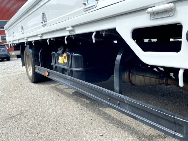 いすゞエルフ平ボディ小型（2t・3t）[写真11]