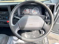 いすゞエルフ平ボディ小型（2t・3t）[写真32]