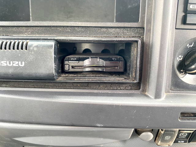 いすゞエルフ平ボディ小型（2t・3t）[写真33]