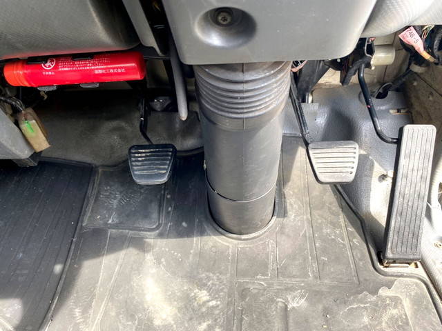 いすゞエルフ平ボディ小型（2t・3t）[写真37]