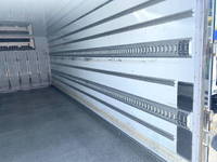 いすゞフォワード冷凍車（冷蔵車）中型（4t）[写真12]