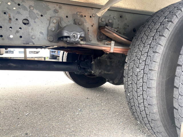 いすゞフォワード冷凍車（冷蔵車）中型（4t）[写真17]