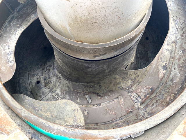 いすゞギガミキサー車（コンクリートミキサー）大型（10t）[写真20]