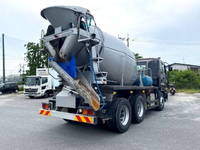 いすゞギガミキサー車（コンクリートミキサー）大型（10t）[写真02]