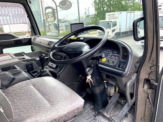 いすゞギガミキサー車（コンクリートミキサー）大型（10t）[写真35]