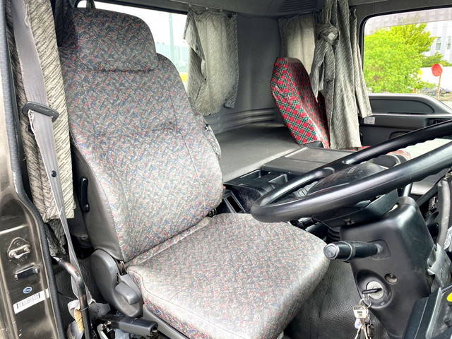 いすゞギガミキサー車（コンクリートミキサー）大型（10t）[写真36]