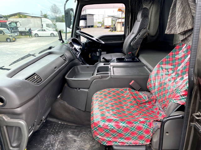 いすゞギガミキサー車（コンクリートミキサー）大型（10t）[写真37]