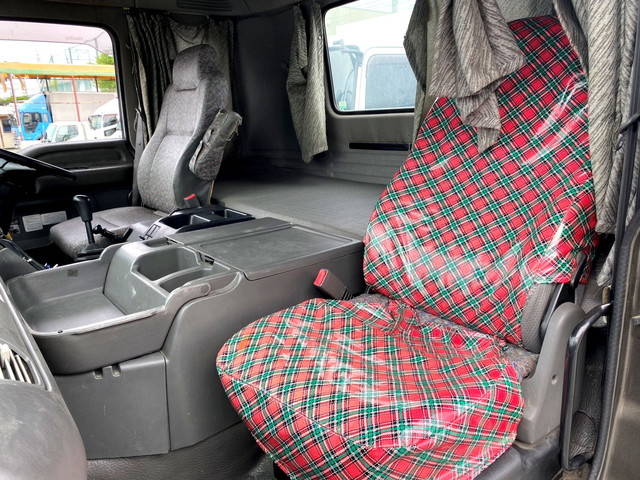 いすゞギガミキサー車（コンクリートミキサー）大型（10t）[写真39]