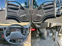 いすゞエルフ平ボディ小型（2t・3t）[写真15]