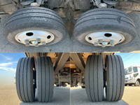 いすゞエルフ平ボディ小型（2t・3t）[写真17]