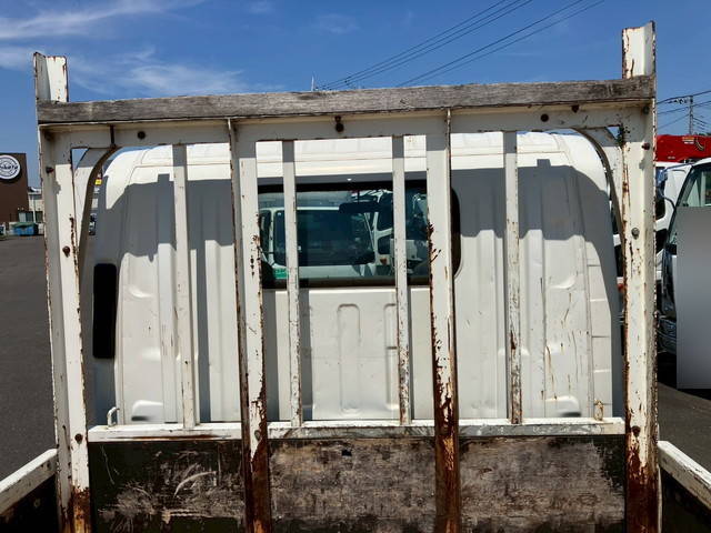 いすゞエルフ平ボディ小型（2t・3t）[写真18]