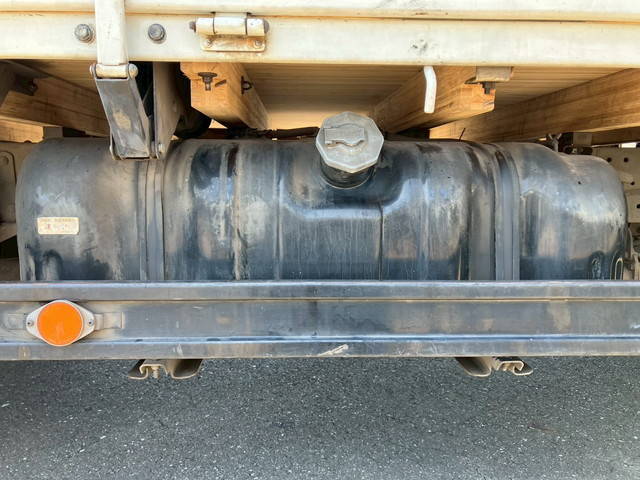 いすゞエルフ平ボディ小型（2t・3t）[写真28]