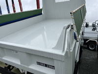 三菱ふそうファイターダンプ中型（4t）[写真05]