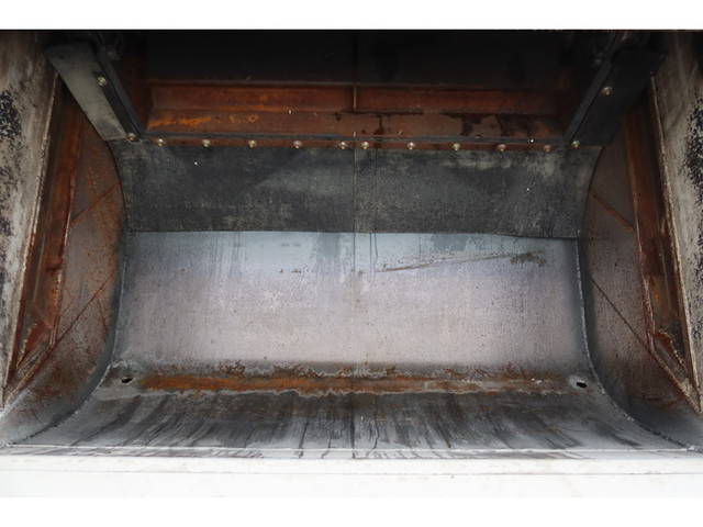 いすゞエルフパッカー車（塵芥車）小型（2t・3t）[写真12]