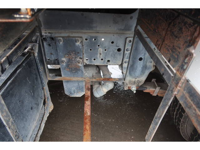 いすゞエルフパッカー車（塵芥車）小型（2t・3t）[写真25]