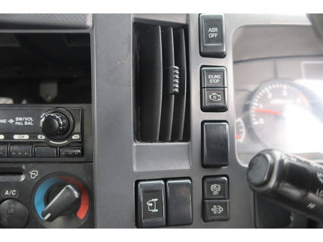 いすゞエルフパッカー車（塵芥車）小型（2t・3t）[写真34]