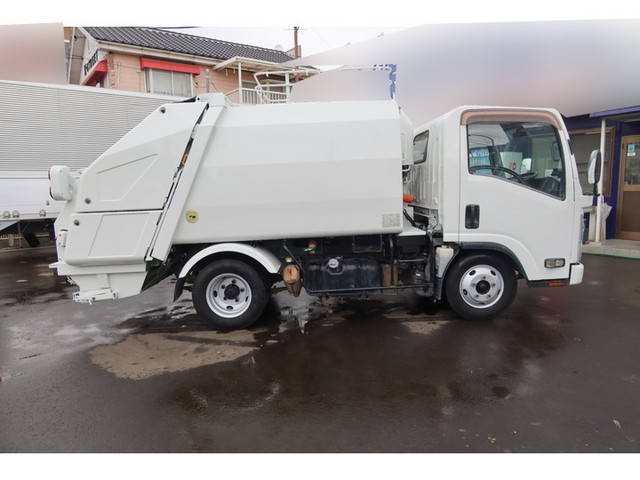 いすゞエルフパッカー車（塵芥車）小型（2t・3t）[写真06]