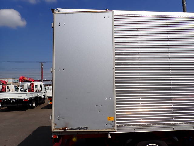 三菱ふそうキャンターアルミバン小型（2t・3t）[写真11]