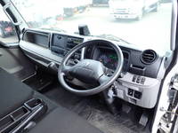 三菱ふそうキャンターアルミバン小型（2t・3t）[写真29]